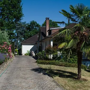 Couette-café La Demeure Des Tilleuls, Châtenay